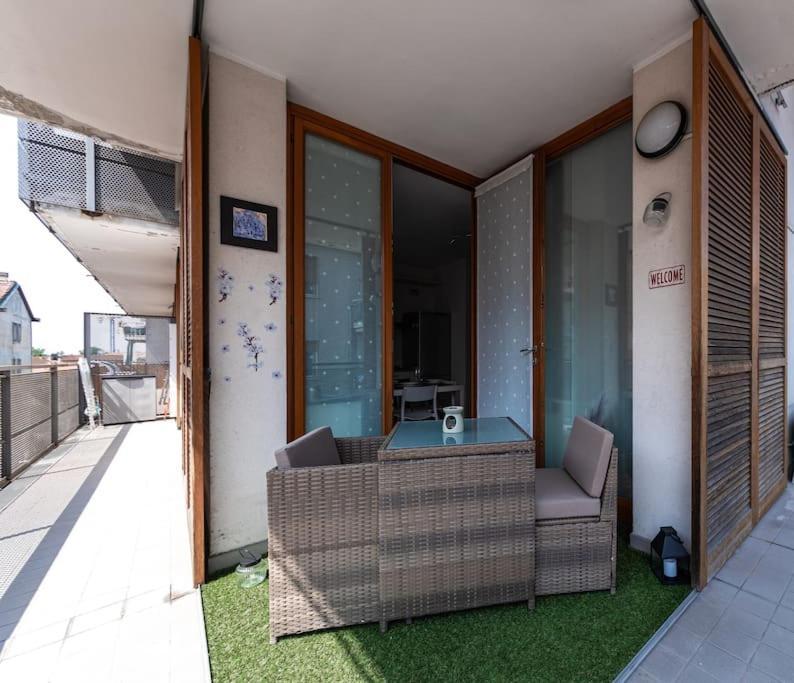 Appartamento Caterina A 5 Minuti Da Milano Fiere E San Siro Con Wifi-Netflix-Free Parking Exterior photo